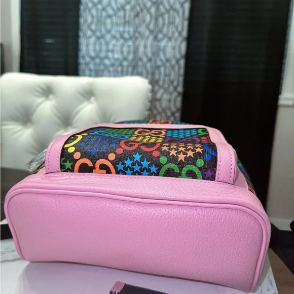 Gucci Colorful Logo Backpack with Pink Trim - Picture 7 of 9